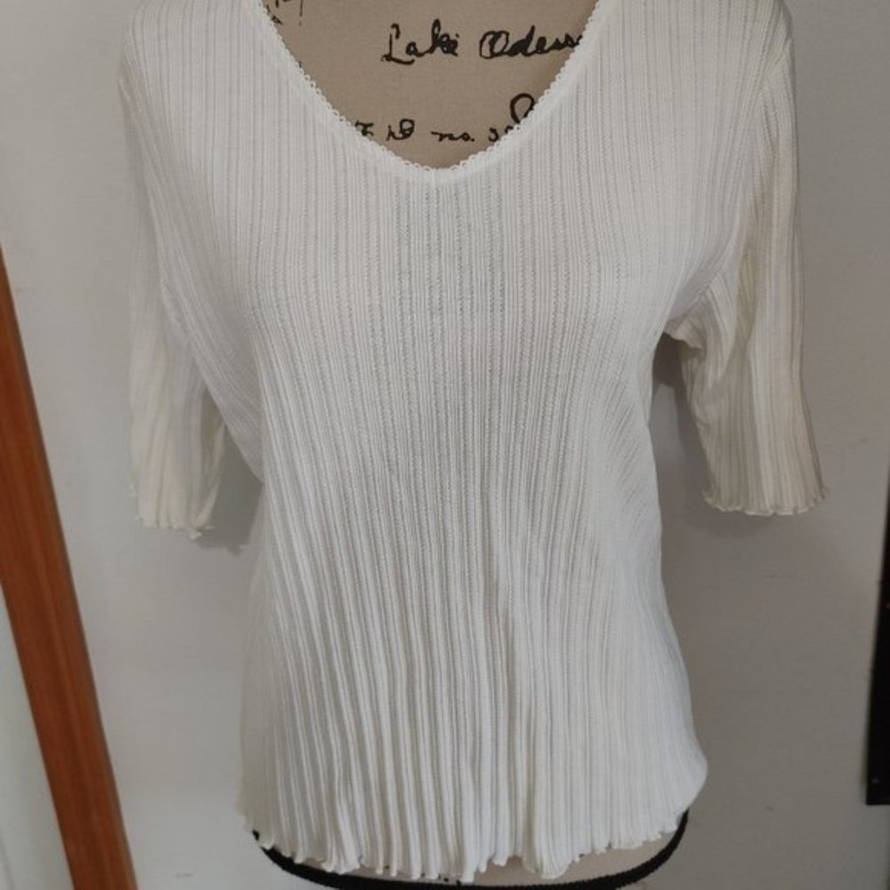 4 FOR $10 LIZ CLAIBORNE WHITE SHORT SLEEVE TOP XL